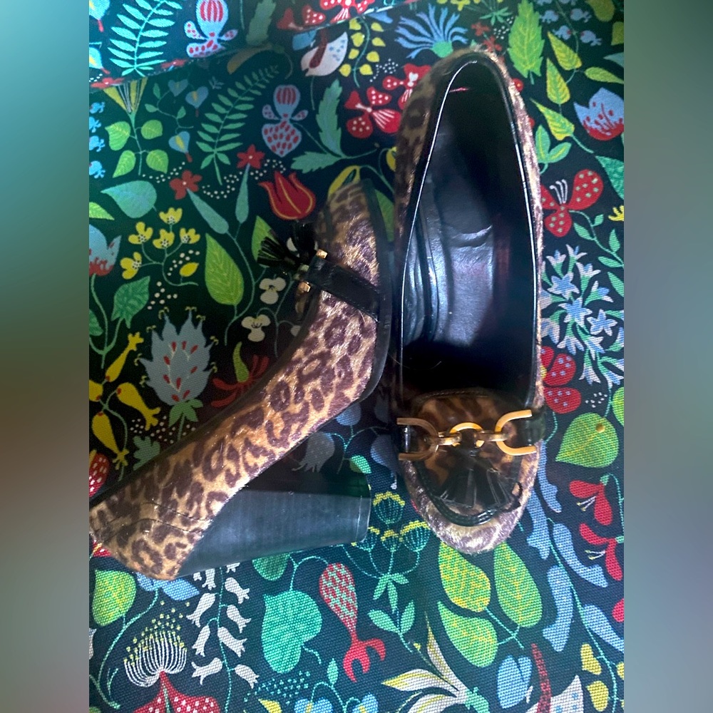 Vintage leopard print ponyhair heels